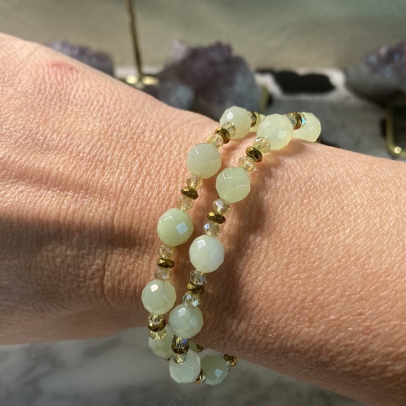 Adventurine & Swarovski crystal bracelet in size 7” - Picture 4 of 5